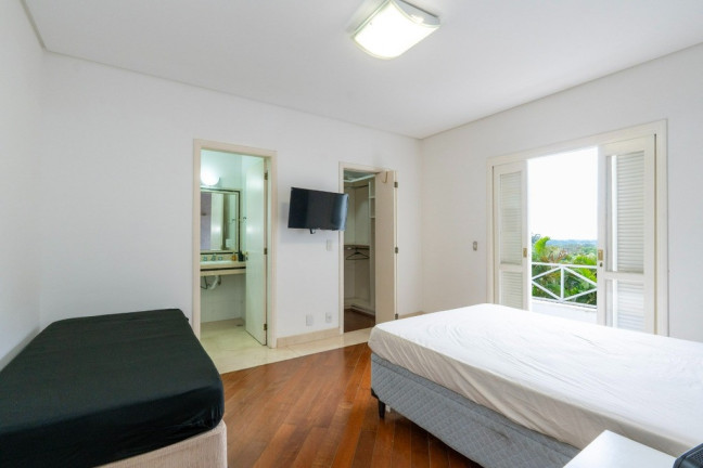 Imagem Casa com 6 Quartos à Venda,  em Granja Carneiro Viana - Cotia