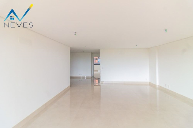 Imagem Imóvel com 4 Quartos à Venda, 172 m² em Setor Sudoeste - Brasília