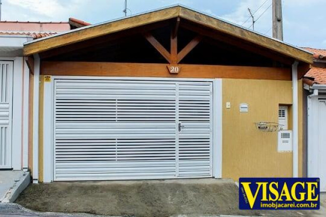 Casa com 2 Quartos à Venda,  em Jd. St. Marina - Jacareí