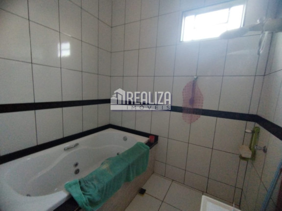 Imagem Sobrado com 3 Quartos à Venda, 250 m² em Jardim Elza Amuí I - Uberaba Imagem Sobrado com 3 Quartos à Venda, 250 m² em Jardim Elza Amuí I - Uberaba