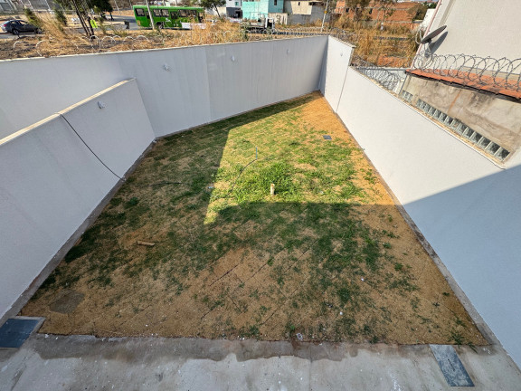 Imagem Casa com 3 Quartos à Venda, 170 m² em R$850.000,00 // Parque Xangri-lá - Contagem Imagem Casa com 3 Quartos à Venda, 170 m² em R$850.000,00 // Parque Xangri-lá - Contagem