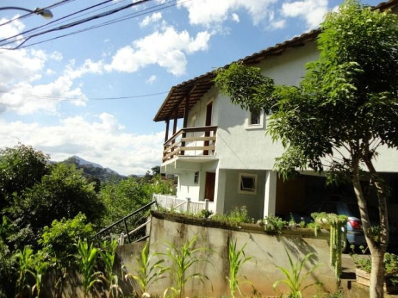 Casa com 2 Quartos à Venda, 106 m² em Tijuca - Teresópolis
