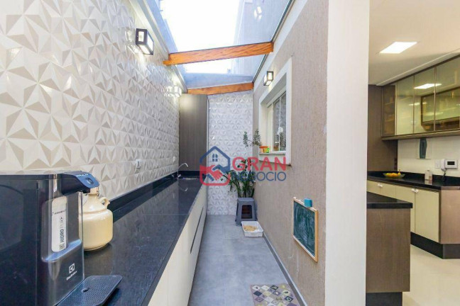 Imagem Sobrado com 3 Quartos à Venda, 130 m² em Uberaba - Curitiba Imagem Sobrado com 3 Quartos à Venda, 130 m² em Uberaba - Curitiba