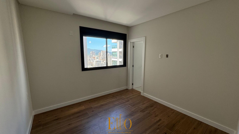 Imagem Apartamento com 4 Quartos à Venda, 182 m² em Meia Praia - Itapema Imagem Apartamento com 4 Quartos à Venda, 182 m² em Meia Praia - Itapema