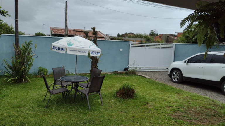 Imagem Casa com 2 Quartos à Venda, 80 m² em Itacolomi - Balneário Piçarras Imagem Casa com 2 Quartos à Venda, 80 m² em Itacolomi - Balneário Piçarras