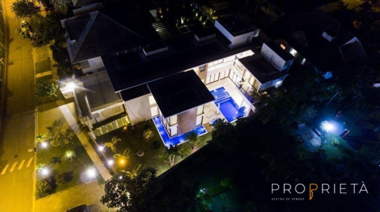 Imagem Casa de Condomínio com 5 Quartos à Venda, 800 m² em Barra Da Tijuca - Rio De Janeiro Imagem Casa de Condomínio com 5 Quartos à Venda, 800 m² em Barra Da Tijuca - Rio De Janeiro