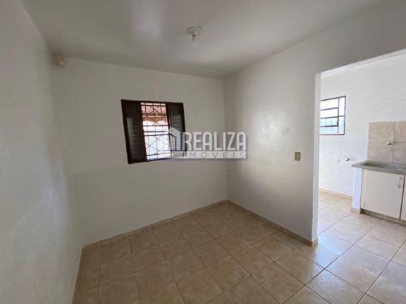 Imagem Casa com 2 Quartos à Venda, 353 m² em Vila São Vicente - Uberaba Imagem Casa com 2 Quartos à Venda, 353 m² em Vila São Vicente - Uberaba