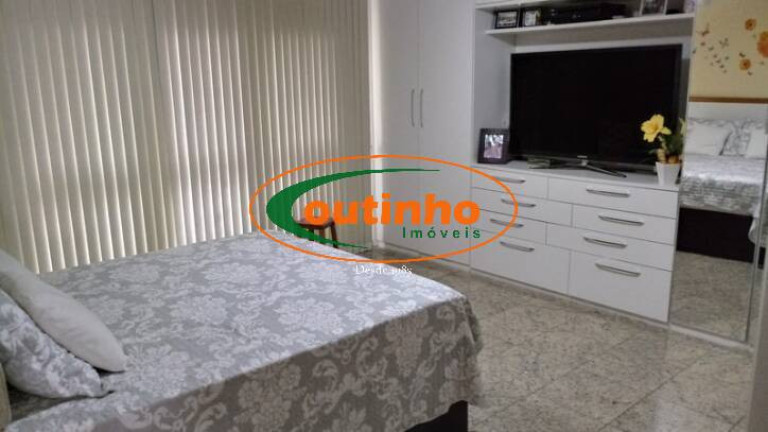 Imagem Casa com 5 Quartos à Venda, 478 m² em Vila Isabel - Rio De Janeiro Imagem Casa com 5 Quartos à Venda, 478 m² em Vila Isabel - Rio De Janeiro