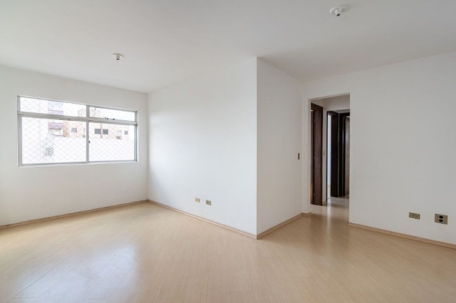 Imagem Apartamento com 3 Quartos à Venda, 70 m² em Bacacheri - Curitiba