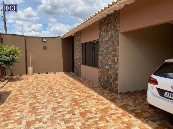 Imagem Casa com 4 Quartos à Venda, 300 m² em Coliseu - Londrina Imagem Casa com 4 Quartos à Venda, 300 m² em Coliseu - Londrina