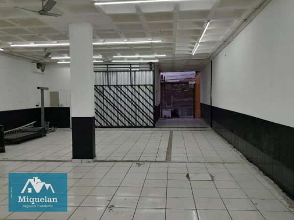 Edifício Residencial à Venda ou Locação, 1.077 m² em Tremembé - São Paulo