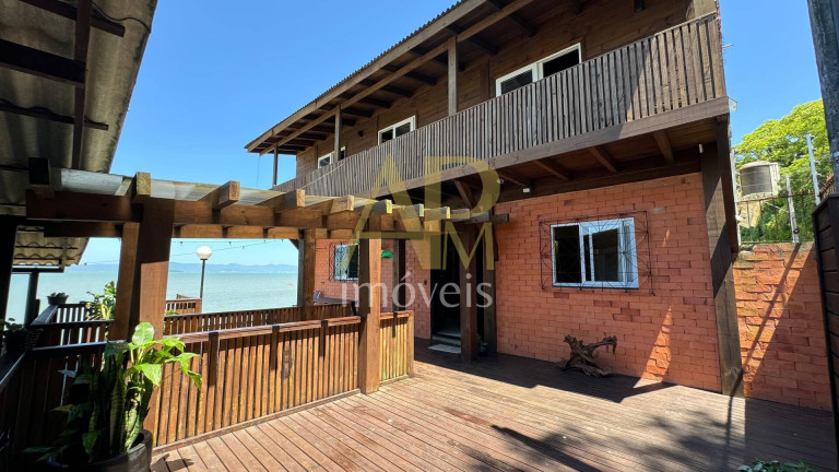 Casa com 4 Quartos à Venda, 261 m² em São Miguel (guaporanga) - Biguaçu
