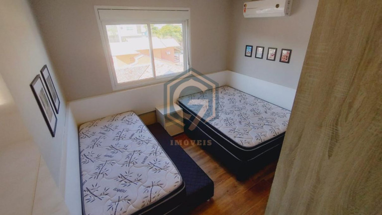 Apartamento com 2 Quartos à Venda,  em Canto Grande - Bombinhas