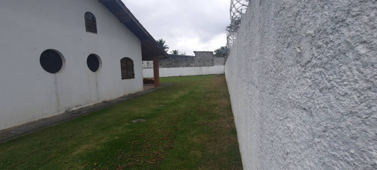 Imagem Casa com 3 Quartos à Venda, 725 m² em Massaguaçu - Caraguatatuba