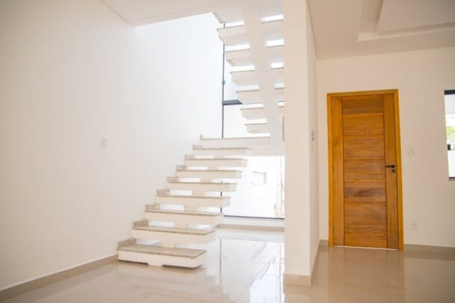 Imagem Sobrado com 3 Quartos à Venda, 178 m² em Piracangaguá (chácara Flórida) - Taubaté Imagem Sobrado com 3 Quartos à Venda, 178 m² em Piracangaguá (chácara Flórida) - Taubaté
