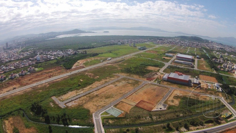 Imagem Terreno à Venda, 765 m² em Barra Do Aririú - Palhoça Imagem Terreno à Venda, 765 m² em Barra Do Aririú - Palhoça