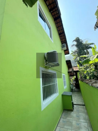 Imagem Casa com 6 Quartos à Venda, 250 m² em Verde Mar - Caraguatatuba Imagem Casa com 6 Quartos à Venda, 250 m² em Verde Mar - Caraguatatuba