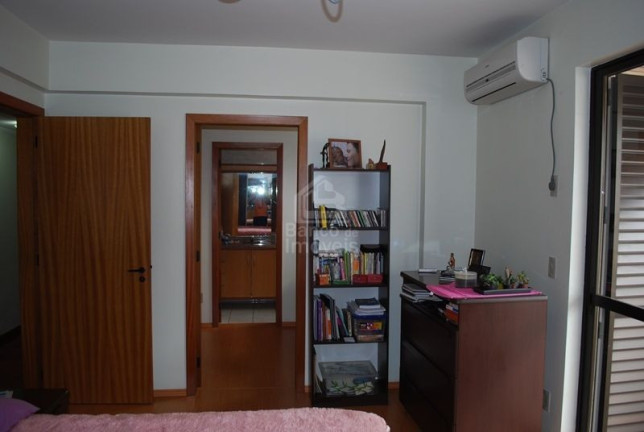 Imagem Apartamento com 3 Quartos à Venda, 222 m² em Centro - Santa Maria Imagem Apartamento com 3 Quartos à Venda, 222 m² em Centro - Santa Maria