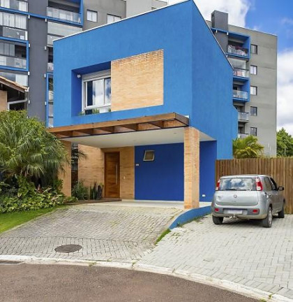 Casa com 3 Quartos à Venda, 231 m² em Campo Comprido - Curitiba