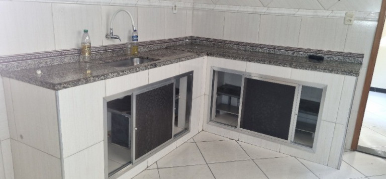 Imagem Casa com 6 Quartos à Venda, 288 m² em Jardim Vinte E Cinco De Agosto - Duque De Caxias Imagem Casa com 6 Quartos à Venda, 288 m² em Jardim Vinte E Cinco De Agosto - Duque De Caxias