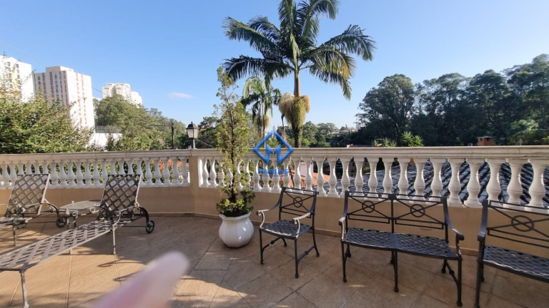 Sobrado com 5 Quartos à Venda, 600 m² em Jardim Marajoara - São Paulo