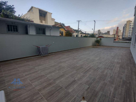 Apartamento com 3 Quartos à Venda, 210 m² em Agronômica - Florianópolis
