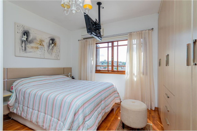 Imagem Apartamento com 3 Quartos à Venda, 119 m² em Medianeira - Porto Alegre