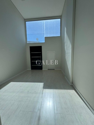 Imagem Casa com 3 Quartos à Venda, 399 m² em Vila Petrópolis - Atibaia Imagem Casa com 3 Quartos à Venda, 399 m² em Vila Petrópolis - Atibaia