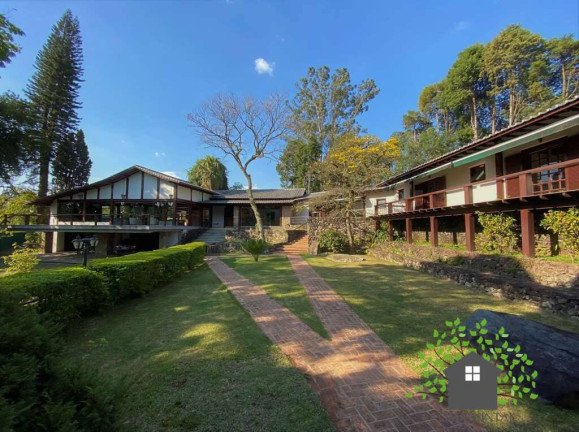 Casa com 6 Quartos à Venda, 1.374 m² em Parque Silvino Pereira - Cotia