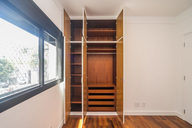 Imagem Imóvel com 4 Quartos à Venda, 172 m² em Campo Belo - São Paulo Imagem Imóvel com 4 Quartos à Venda, 172 m² em Campo Belo - São Paulo
