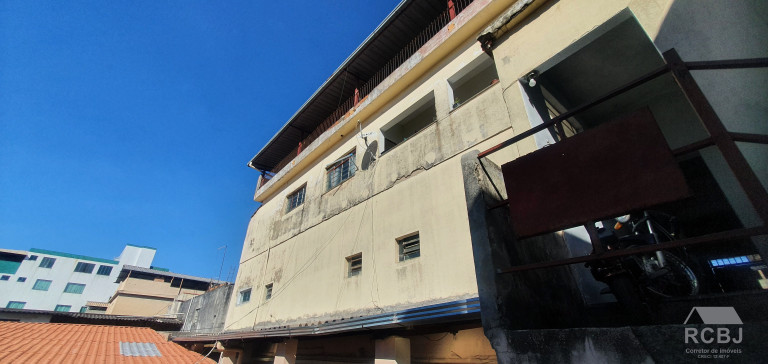Imagem Sobrado com 9 Quartos à Venda,  em Riacho Das Pedras - Contagem