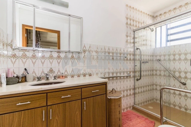 Imagem Casa com 3 Quartos à Venda, 250 m² em Três Figueiras - Porto Alegre