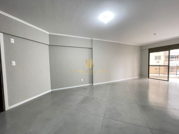 Imagem Apartamento com 3 Quartos à Venda, 120 m² em Centro - Balneário Camboriú Imagem Apartamento com 3 Quartos à Venda, 120 m² em Centro - Balneário Camboriú