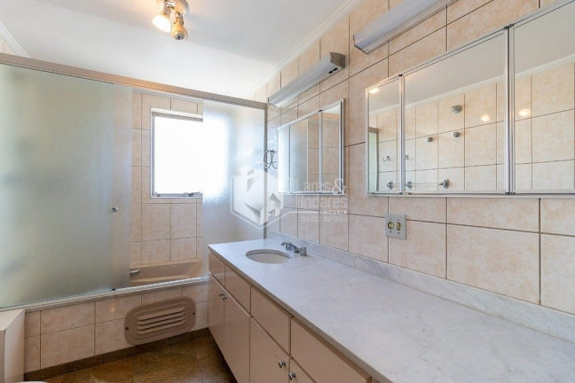 Imagem Apartamento com 3 Quartos à Venda, 227 m² em Itaim Bibi - São Paulo