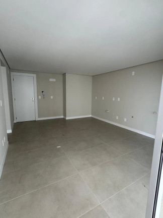 Imagem Apartamento com 2 Quartos à Venda, 64 m² em São João - Itajaí