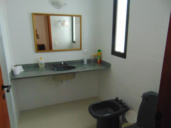 Imagem Apartamento com 3 Quartos à Venda ou Locação, 140 m² em Pitangueiras - Guarujá Imagem Apartamento com 3 Quartos à Venda ou Locação, 140 m² em Pitangueiras - Guarujá