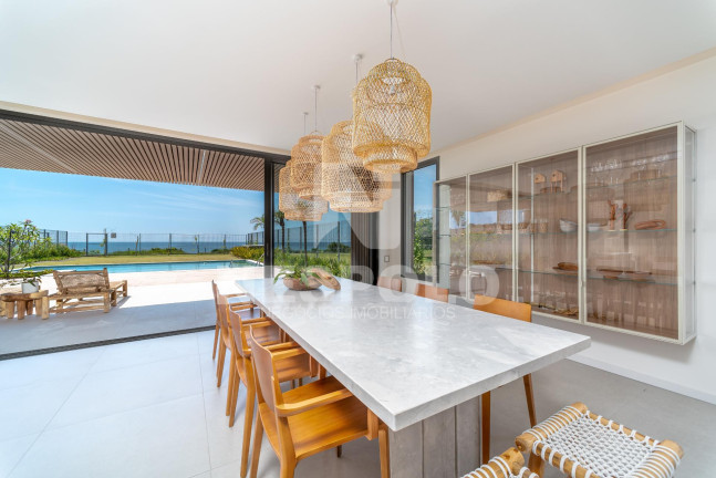 Imagem Casa à Venda, 458 m² em Praia Do Estaleiro - Balneario Camboriu Imagem Casa à Venda, 458 m² em Praia Do Estaleiro - Balneario Camboriu