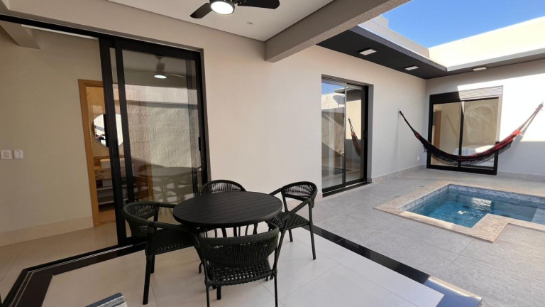 Imagem Casa com 3 Quartos à Venda, 178 m² em Condomínio Belvedere Ii - Cuiabá