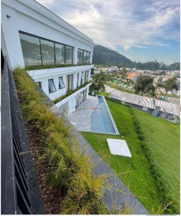 Imagem Casa com 5 Quartos à Venda, 810 m² em Centro - Balneário Camboriú