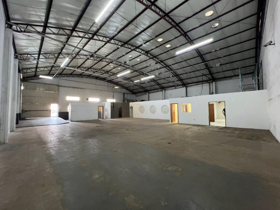 Galpão à Venda, 600 m² em Jardim Tabapuã - Londrina