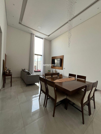 Imagem Casa com 3 Quartos à Venda, 192 m²