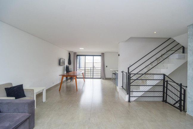 Imagem Sobrado com 3 Quartos à Venda, 178 m² em Portão - Curitiba