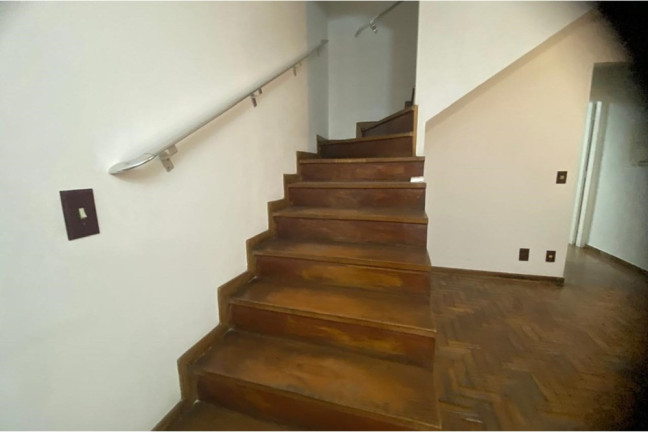 Imagem Sobrado com 4 Quartos para Alugar, 152 m² em Vila Ipojuca - São Paulo
