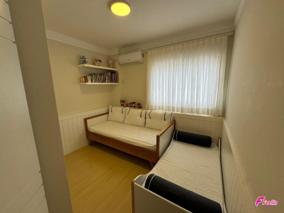 Imagem Apartamento com 4 Quartos à Venda, 154 m² em Centro - Florianópolis Imagem Apartamento com 4 Quartos à Venda, 154 m² em Centro - Florianópolis