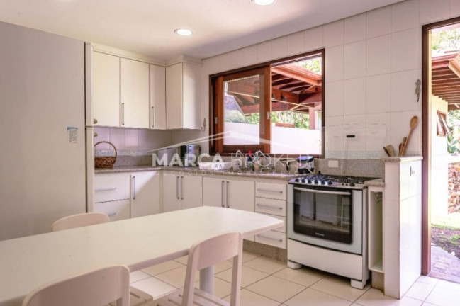 Imagem Sobrado com 4 Quartos à Venda, 4.800 m² em Praia Dura - Ubatuba