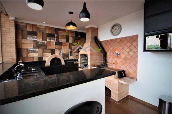 Imagem Casa com 3 Quartos à Venda, 270 m² em Vila Telma - Campos Do Jordão