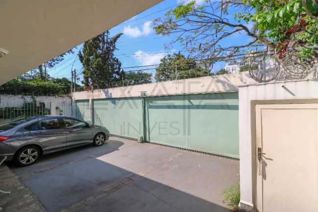 Imagem Casa com 3 Quartos à Venda, 402 m² em Real Parque - São Paulo