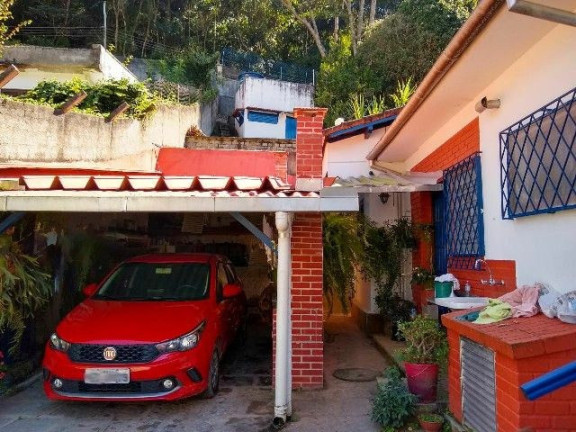 Imagem Casa com 3 Quartos à Venda, 200 m² em Albuquerque - Teresópolis Imagem Casa com 3 Quartos à Venda, 200 m² em Albuquerque - Teresópolis