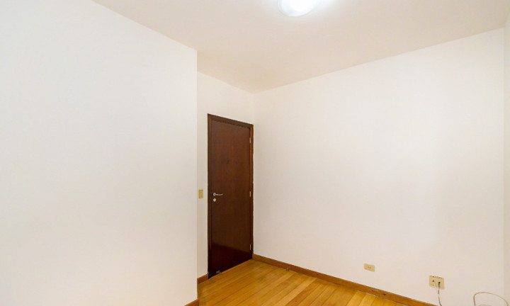Imagem Sobrado com 3 Quartos à Venda, 196 m² em Vista Alegre - Curitiba Imagem Sobrado com 3 Quartos à Venda, 196 m² em Vista Alegre - Curitiba