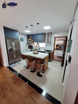 Imagem Casa com 3 Quartos à Venda, 250 m² em Parque Jardim Europa - Bauru